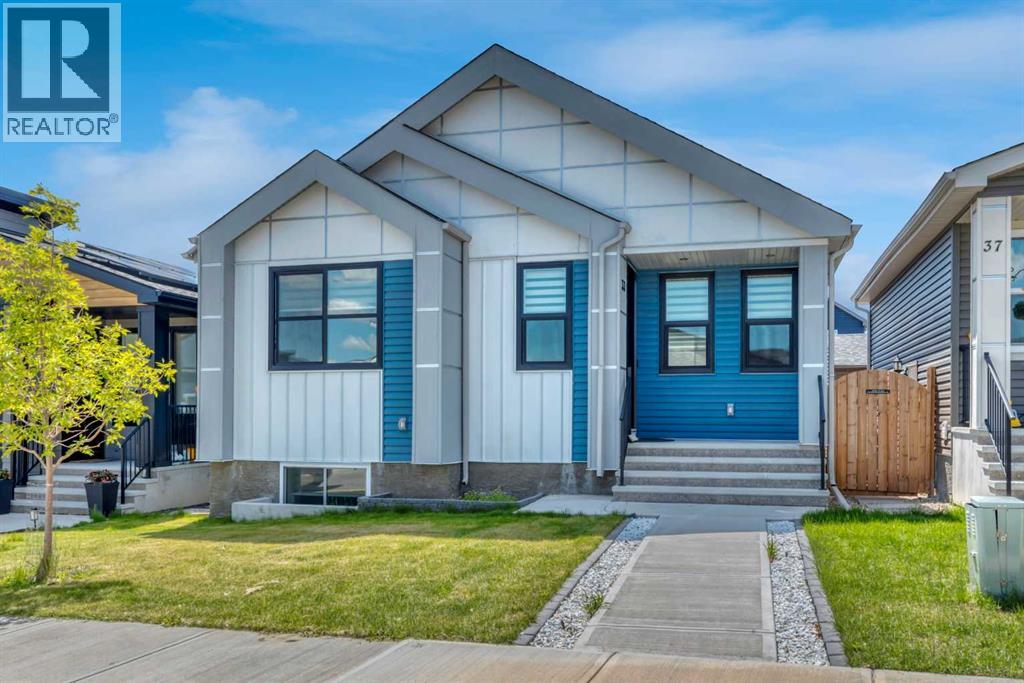 33 Lucas Rise NW - 1