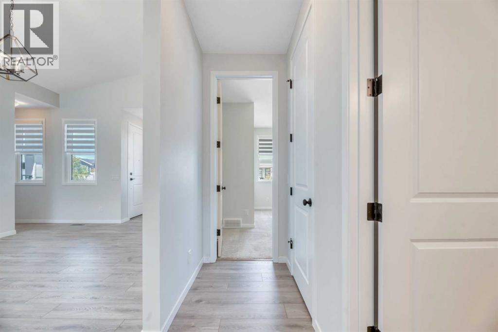 33 Lucas Rise NW - 22