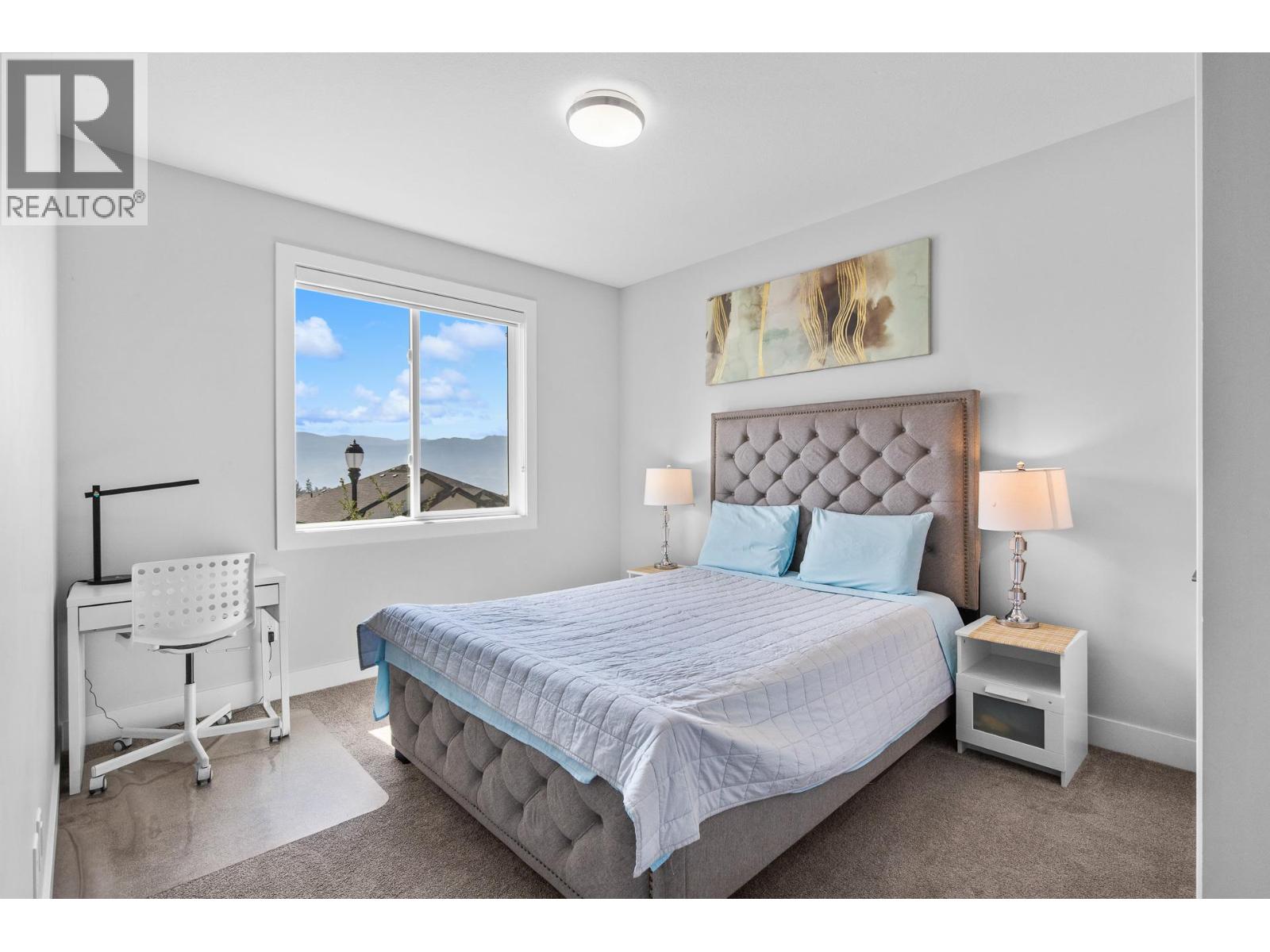 2562 Crown Crest Drive - 35