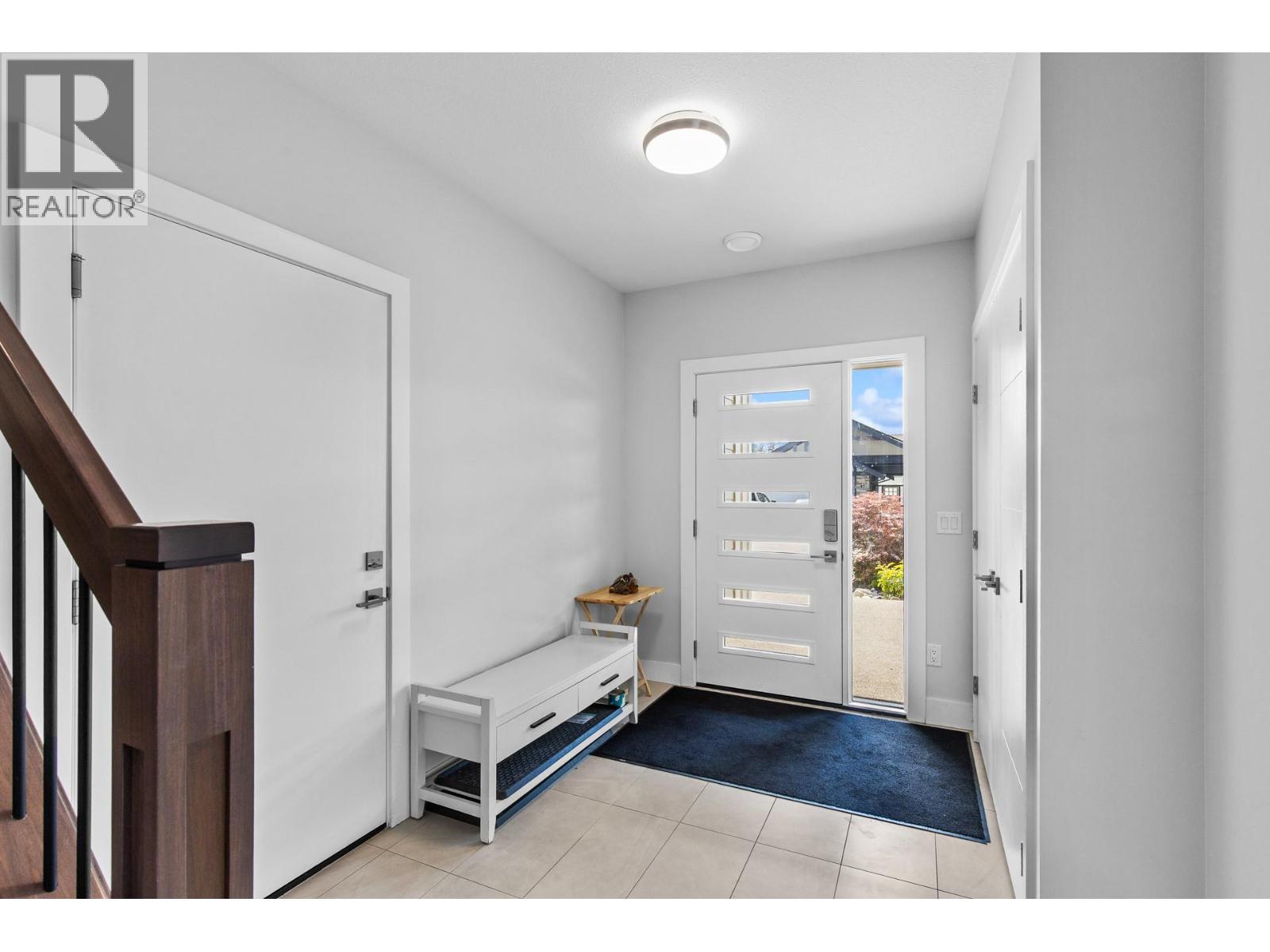 2562 Crown Crest Drive - 37