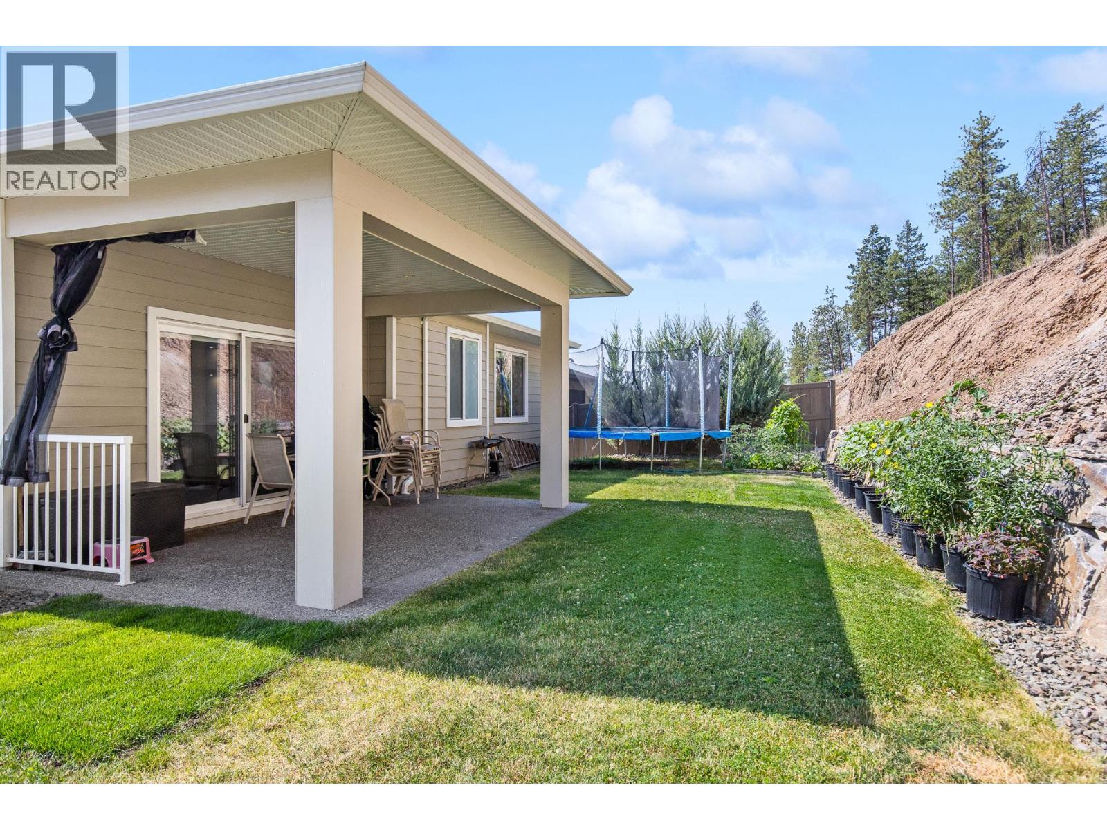 2562 Crown Crest Drive - 58