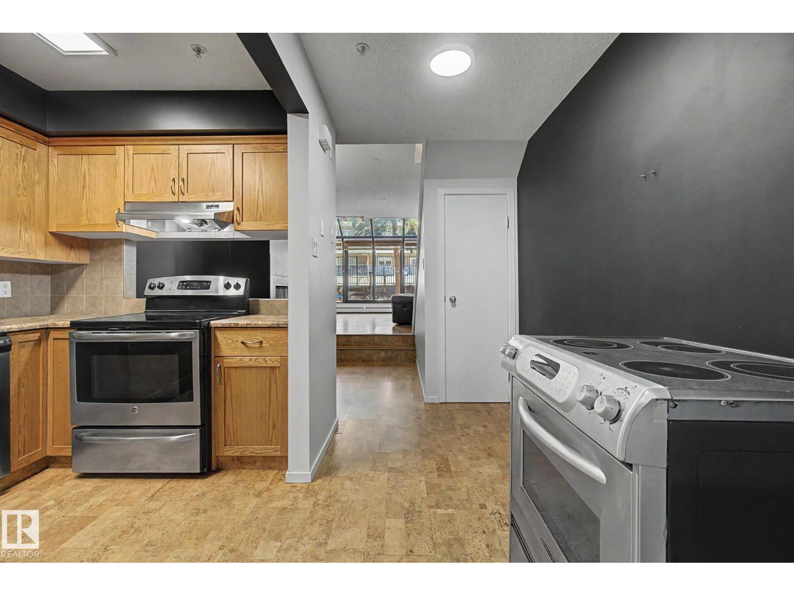 11150 83 AV NW - Image 15