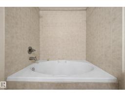 11150 83 Av Nw, Edmonton, AB T6G0V1 Photo 34