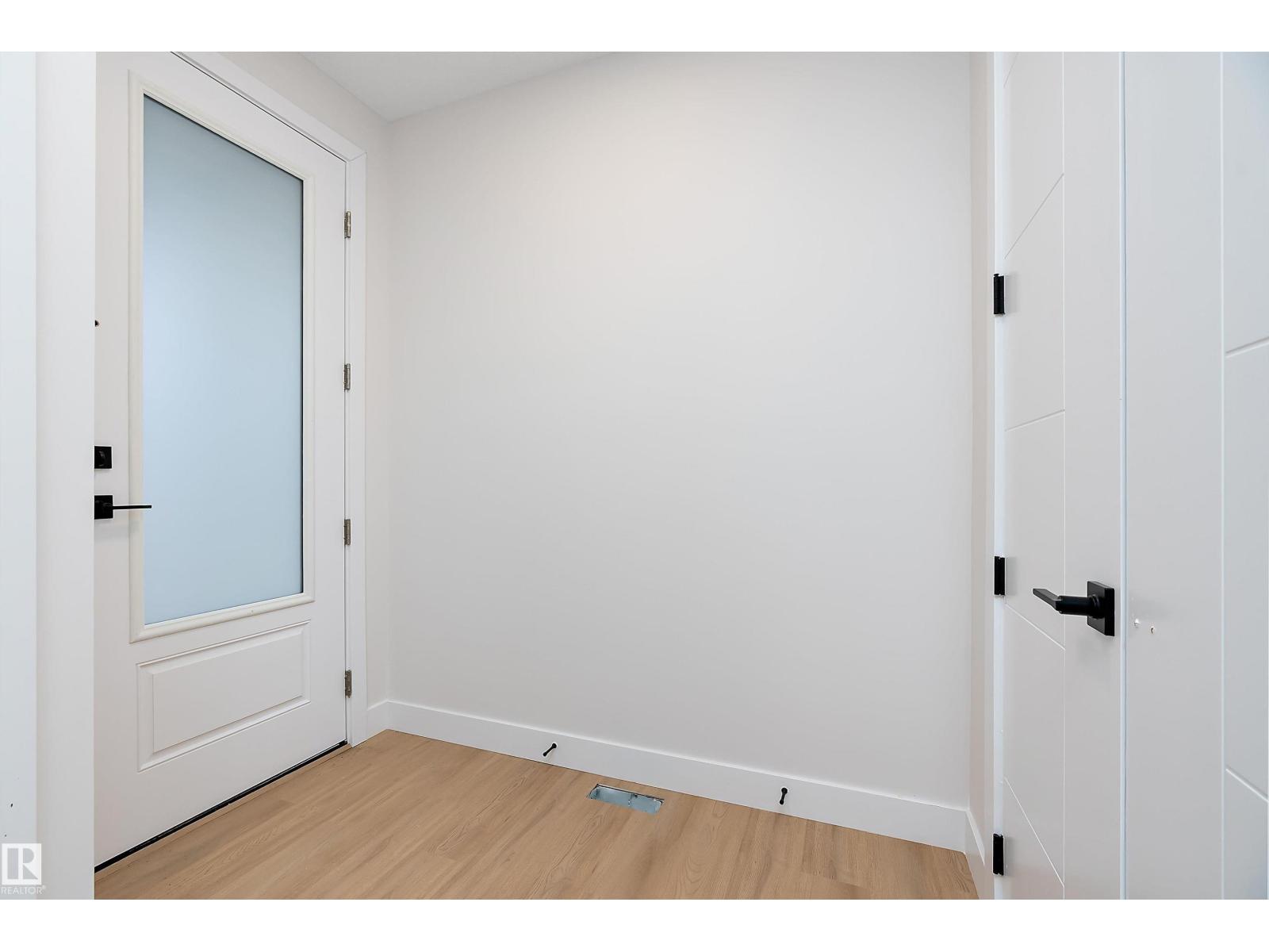 38 ASTORIA Place - Photo 6