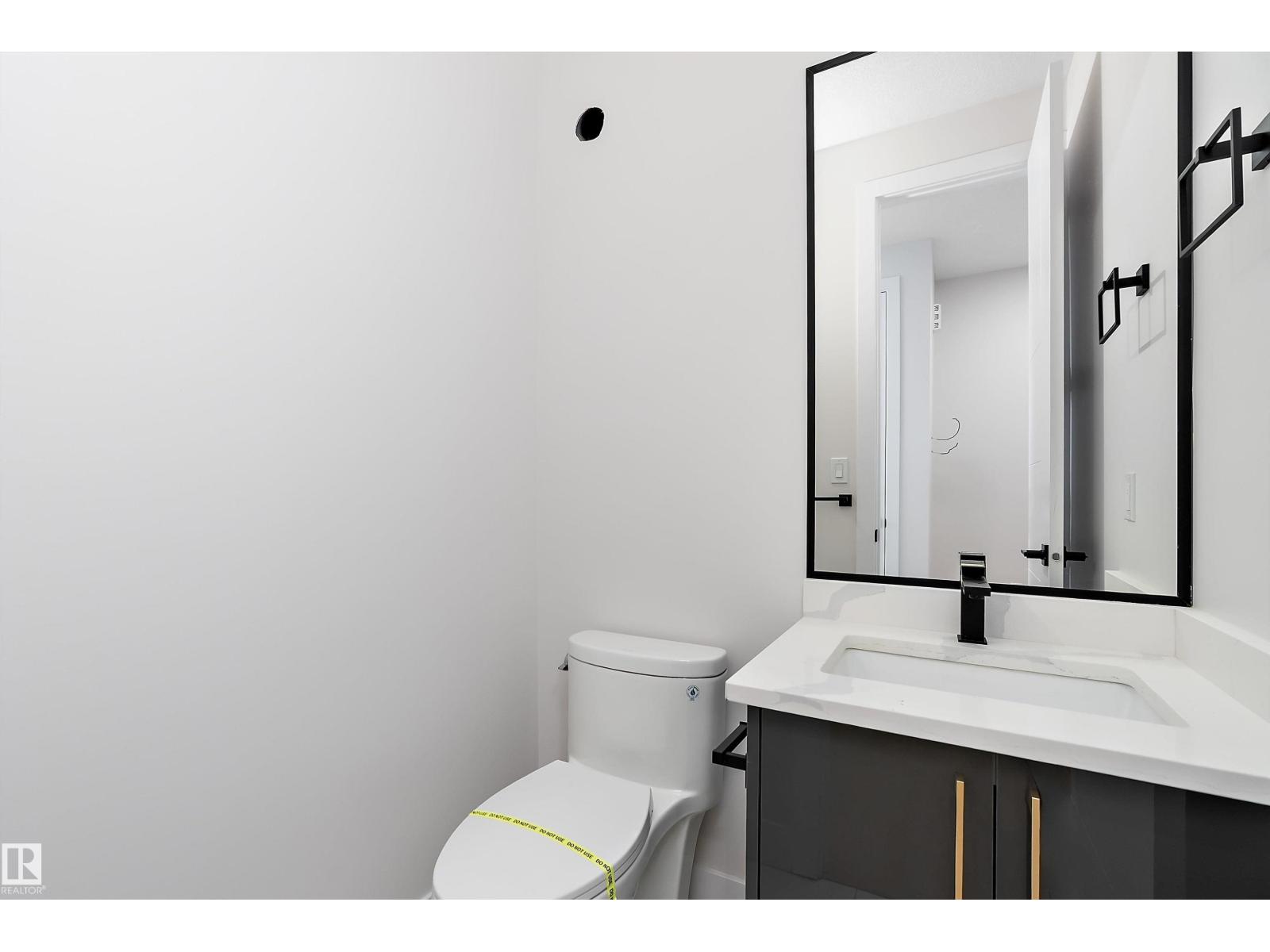38 ASTORIA Place - Photo 7