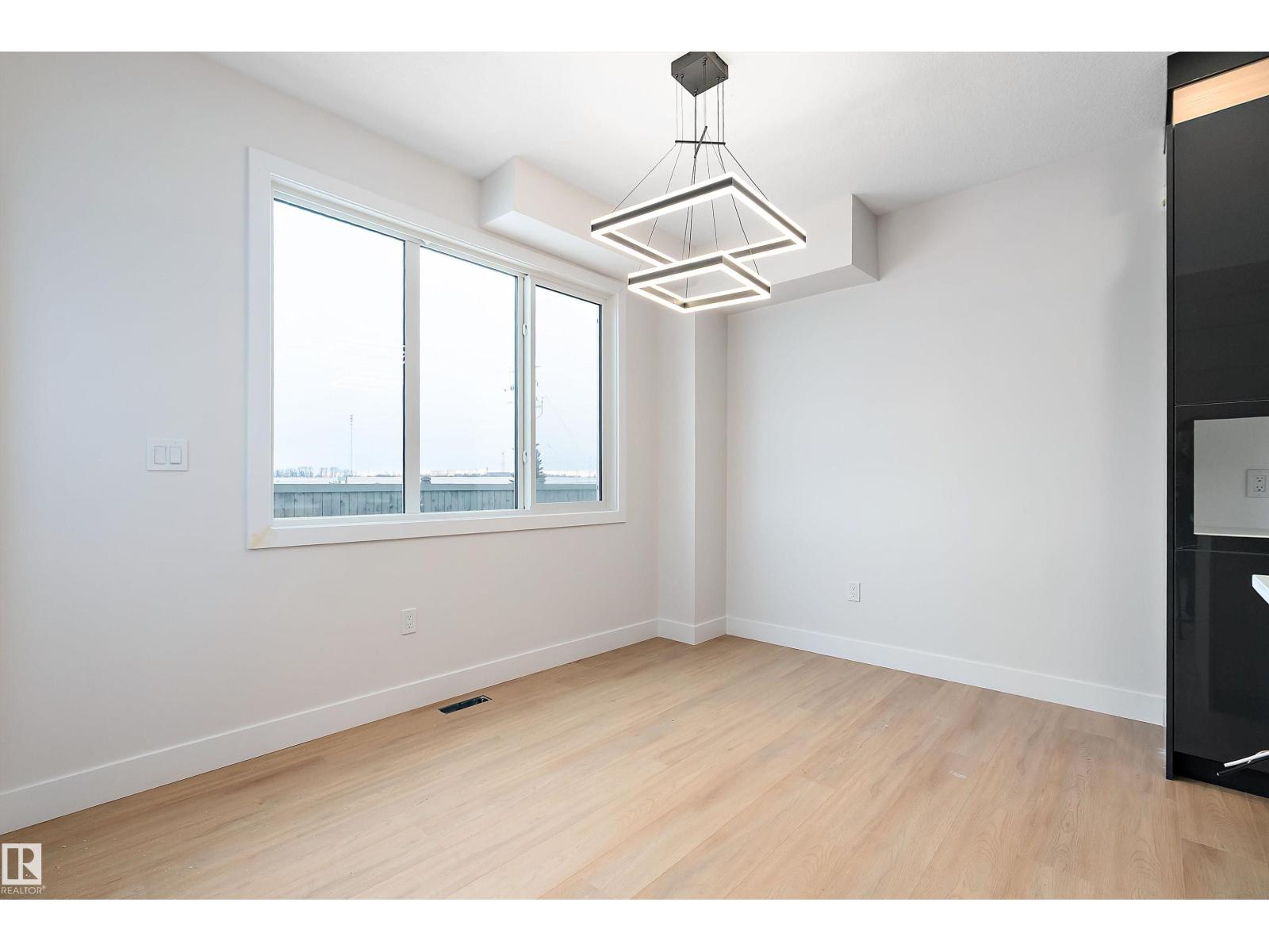 38 ASTORIA Place - Photo 16