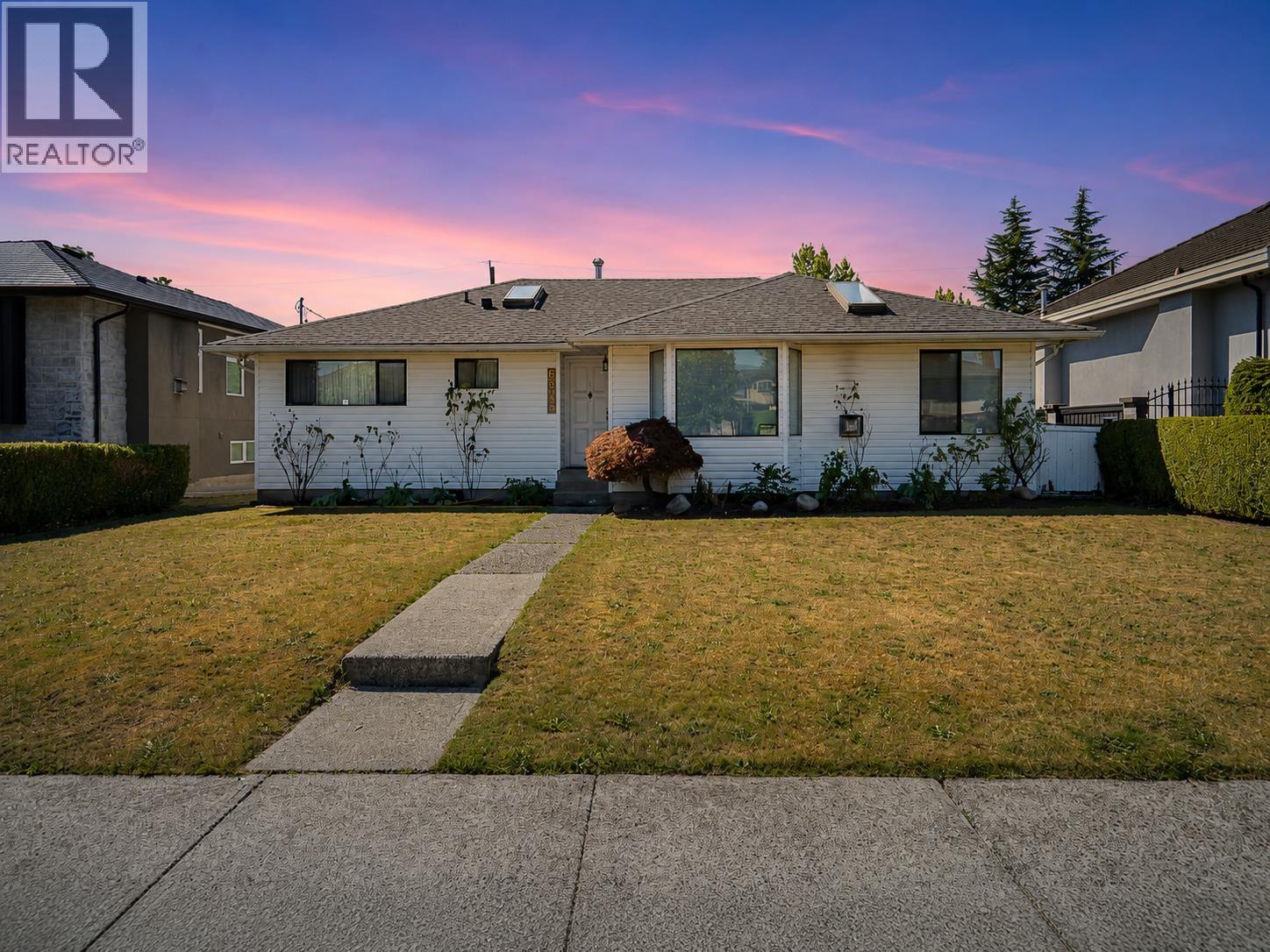 6546 DUNNEDIN STREET