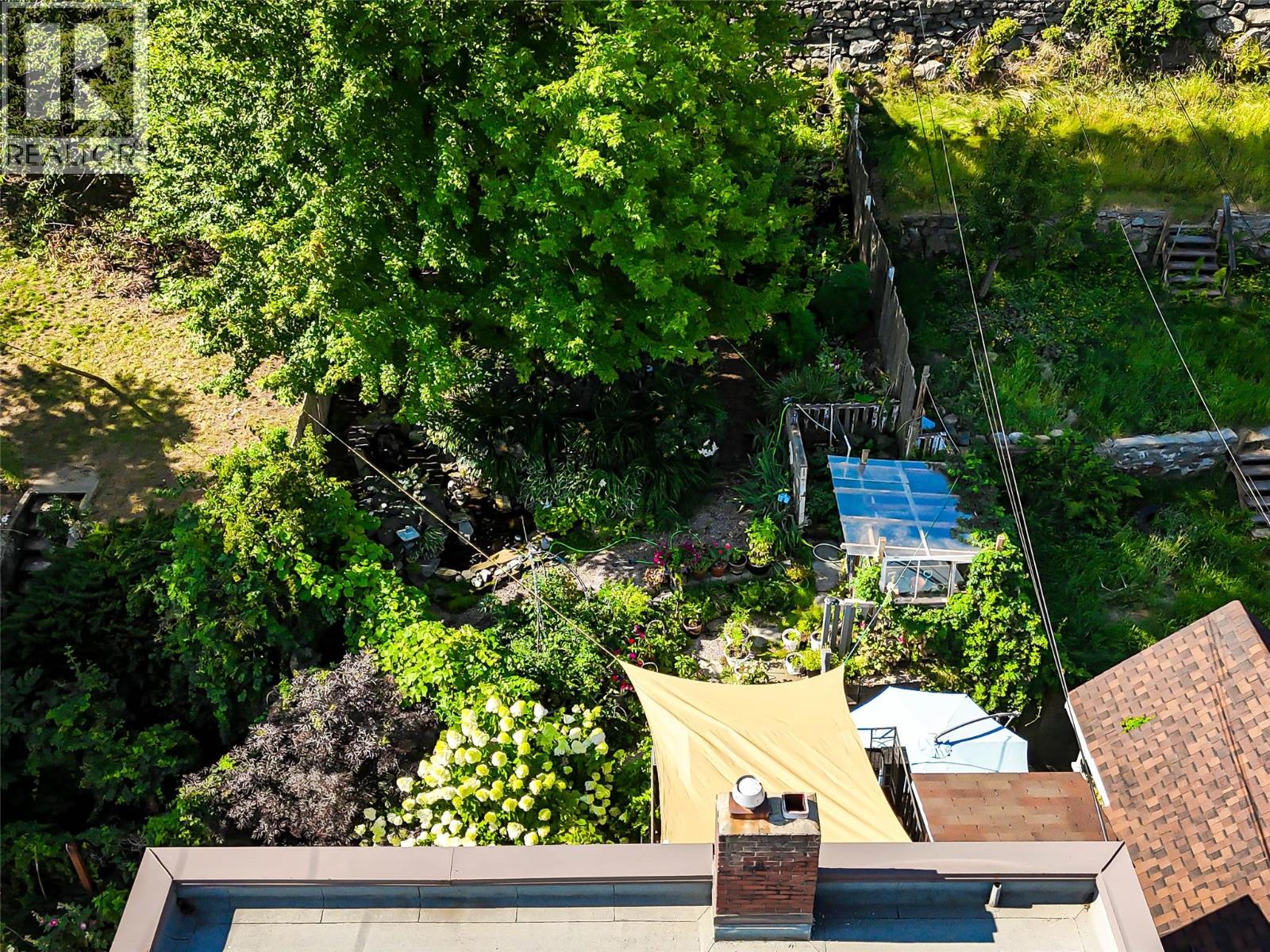 962 Nelson Avenue - 4