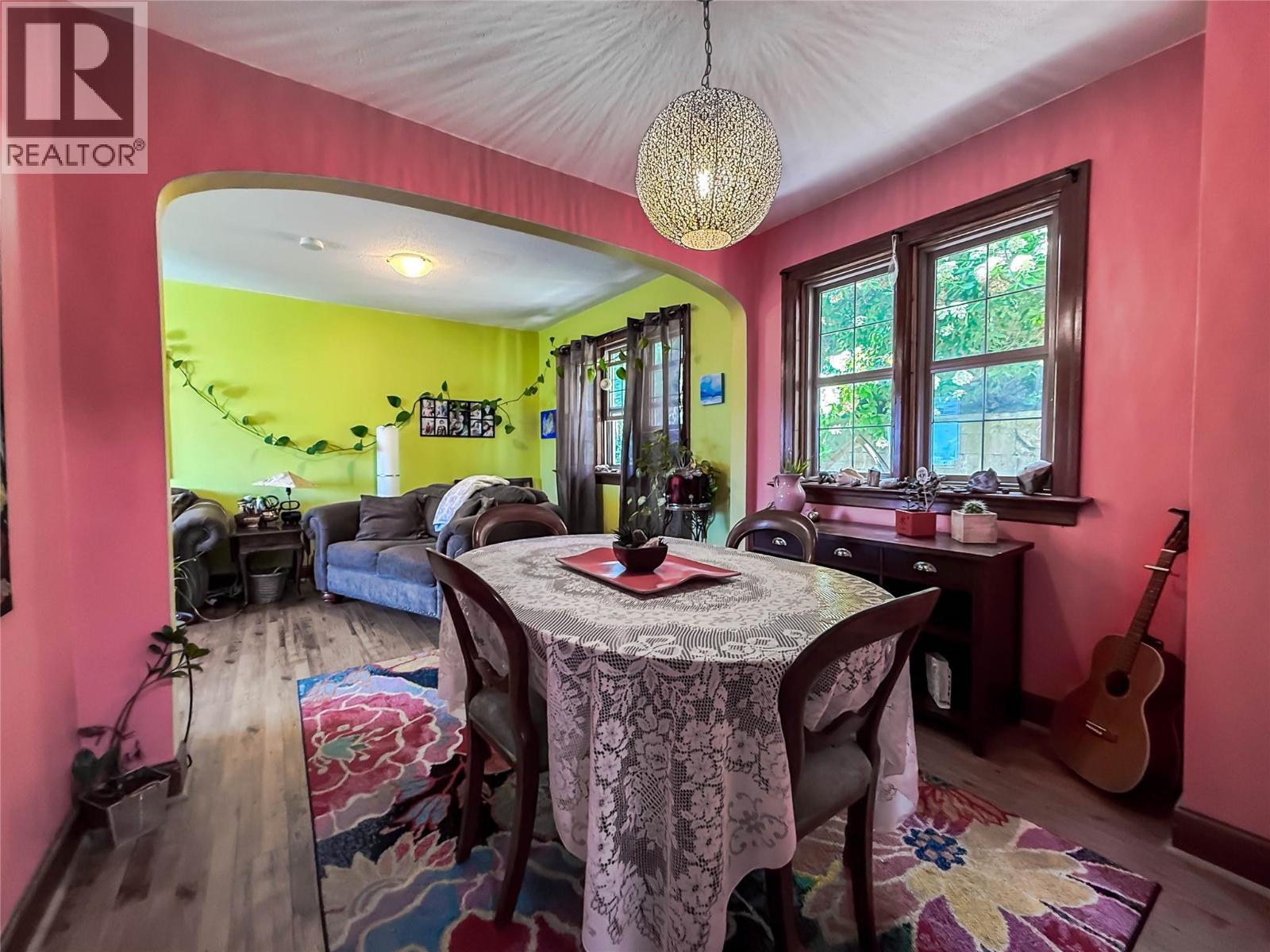 962 Nelson Avenue - 22