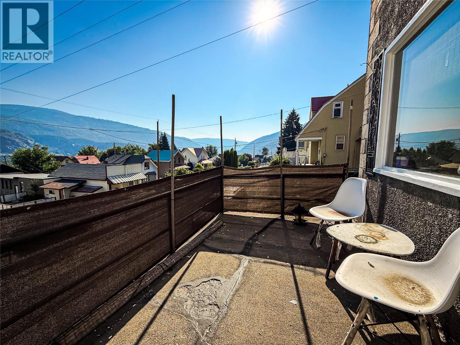 962 Nelson Avenue - 13