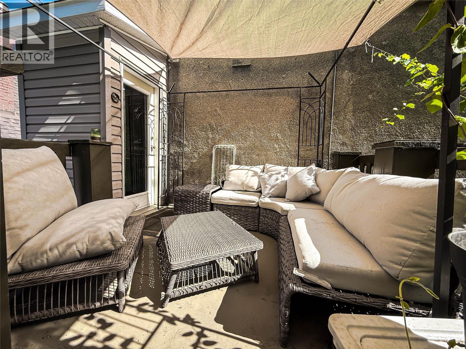 962 Nelson Avenue - 48
