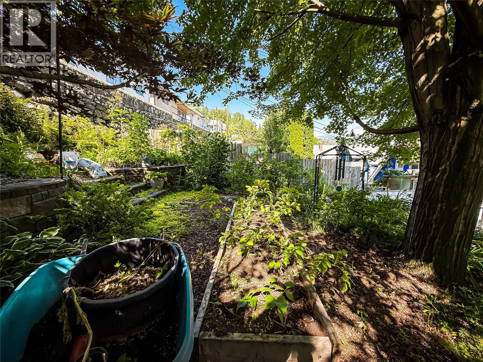 962 Nelson Avenue - 58