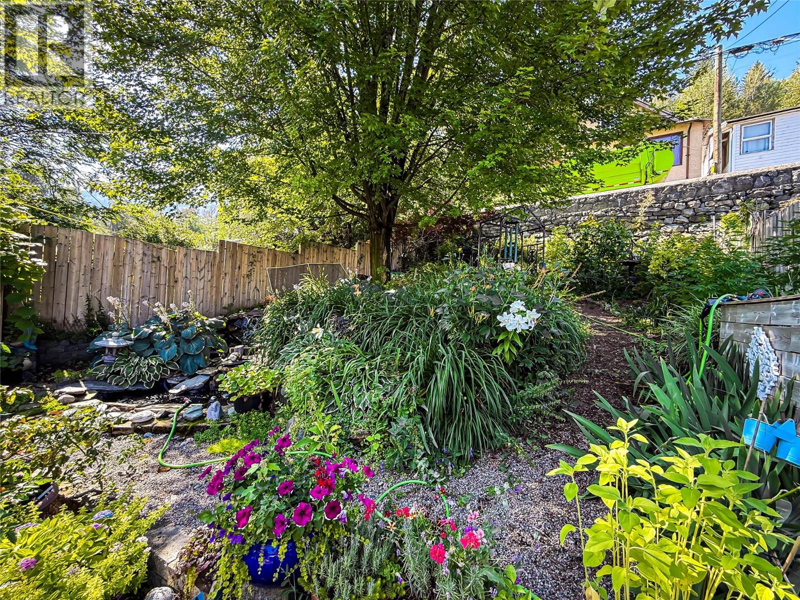 962 Nelson Avenue - 61