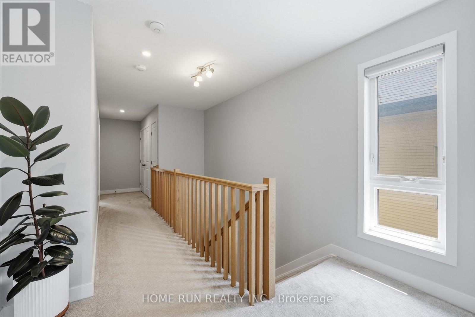 570 TRIANGLE STREET - Image 24