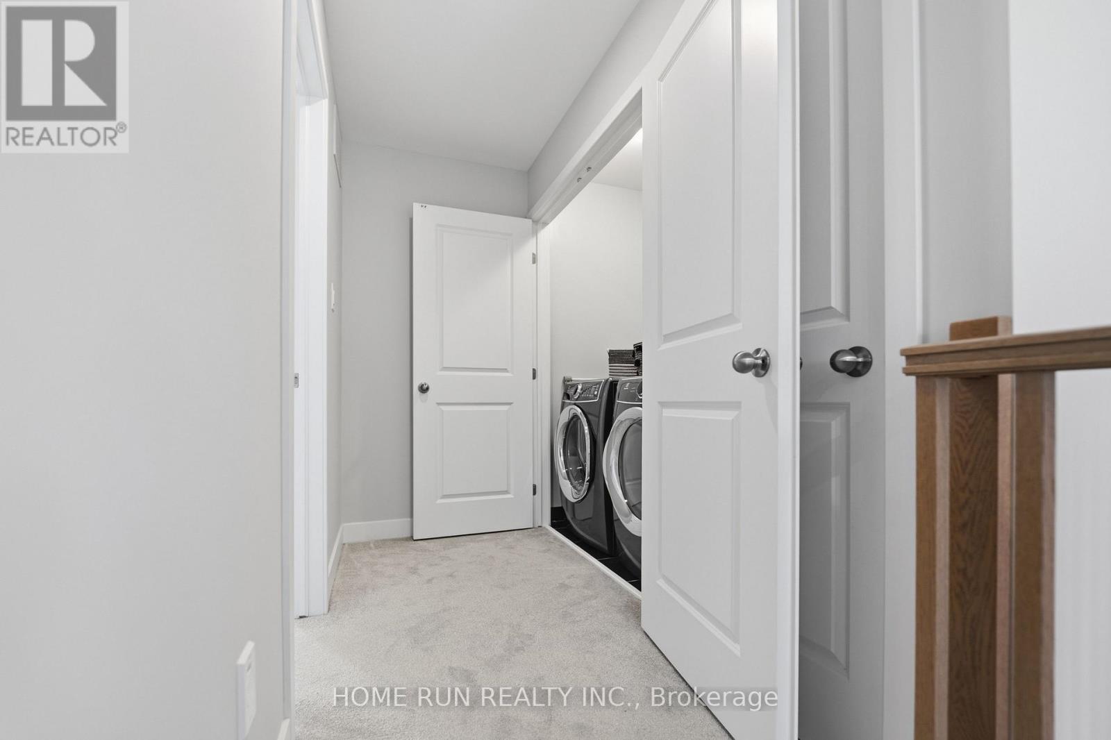 570 TRIANGLE STREET - Image 26