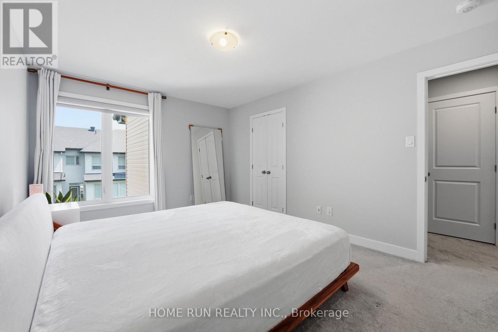 570 TRIANGLE STREET - Image 27