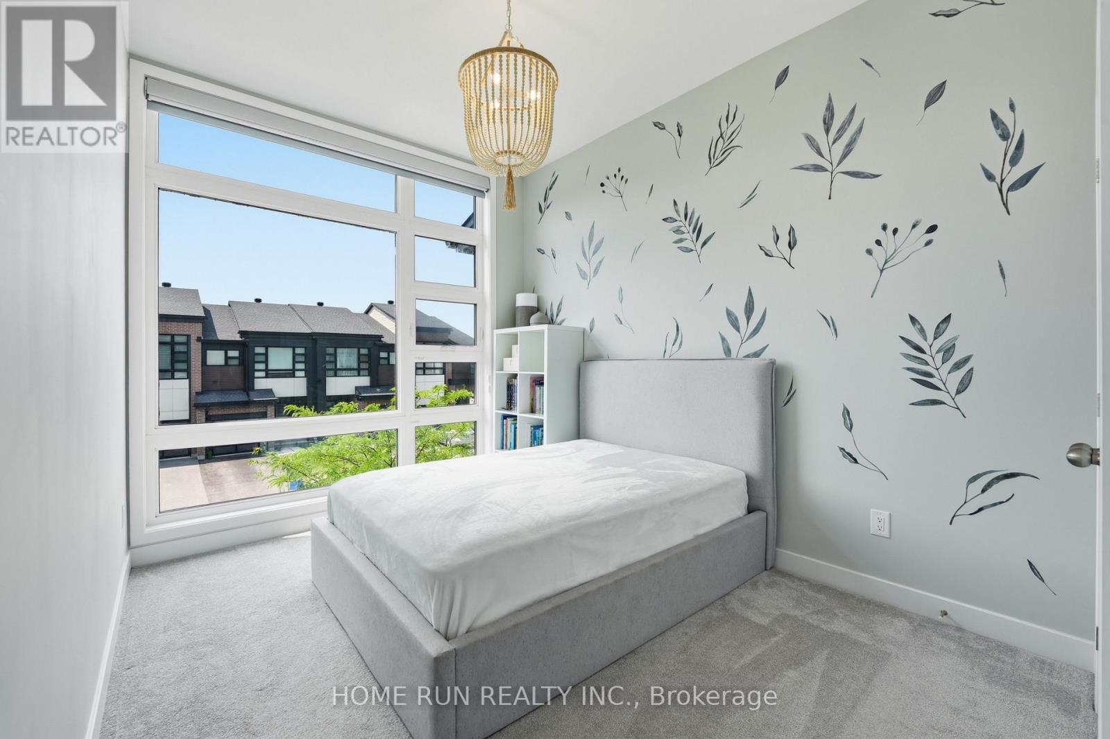 570 TRIANGLE STREET - Image 34