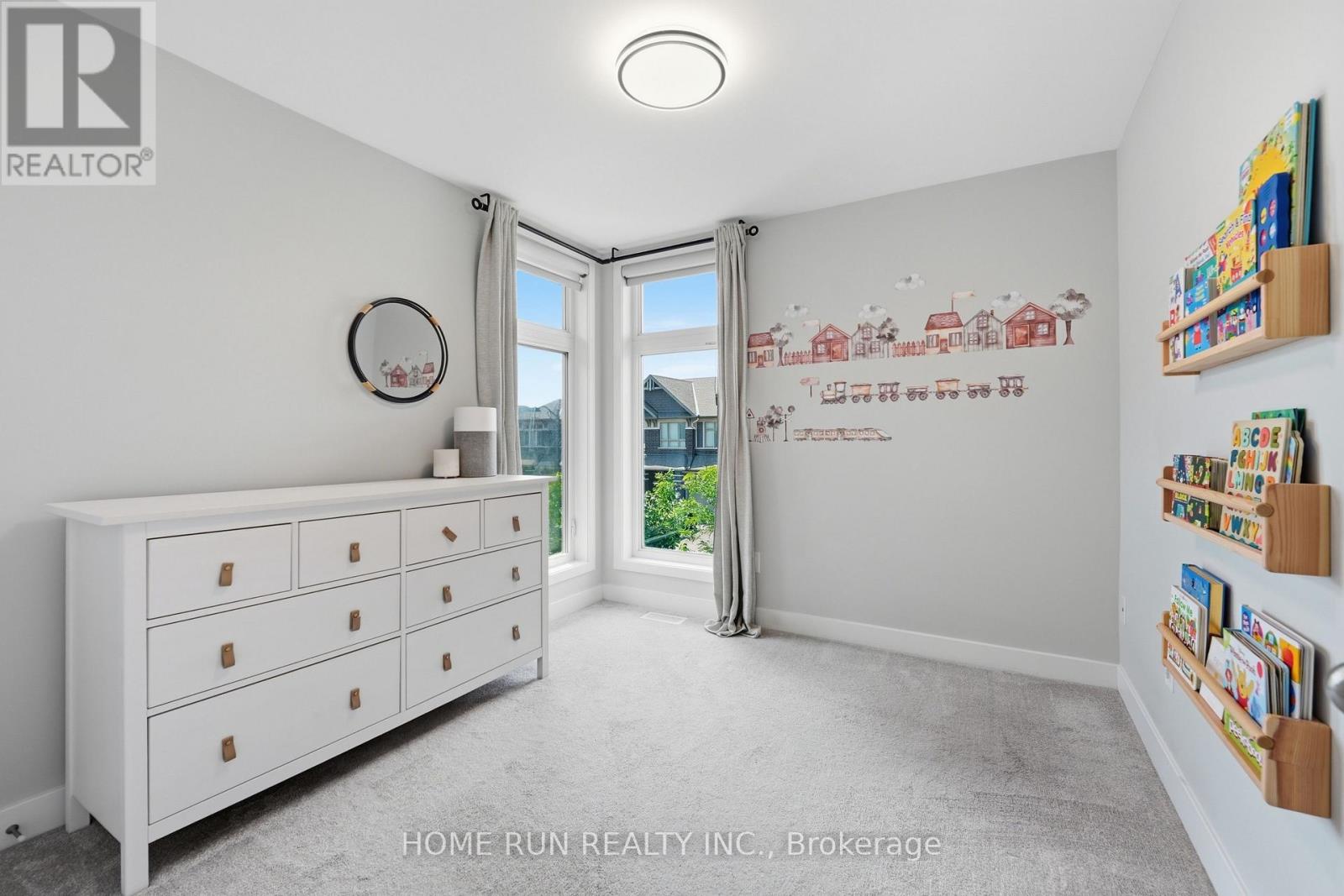 570 TRIANGLE STREET - Image 36