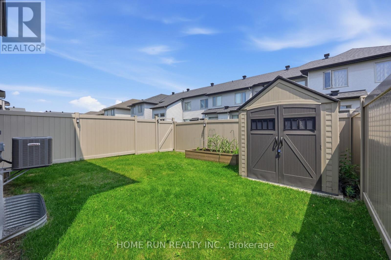 570 TRIANGLE STREET - Image 44