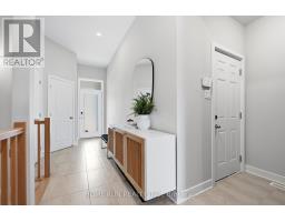 570 TRIANGLE STREET — photo 4