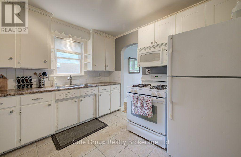464 HURON STREET - Image 14