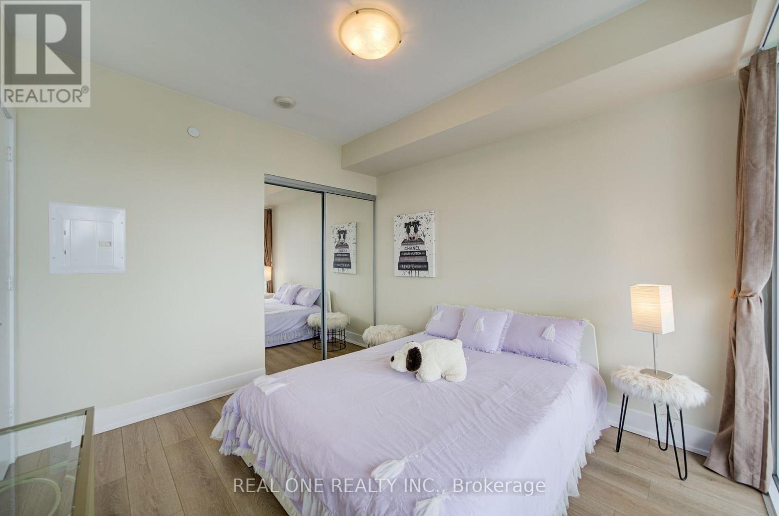 #1808 200 BLOOR STREET W - 19