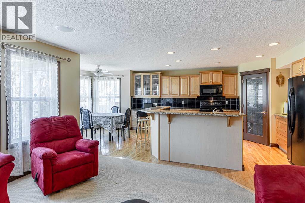 23 Royal Oak Terrace NW - 11