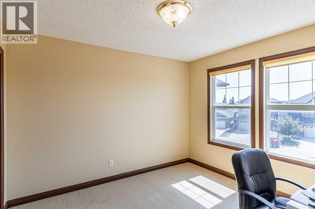 23 Royal Oak Terrace NW - 22