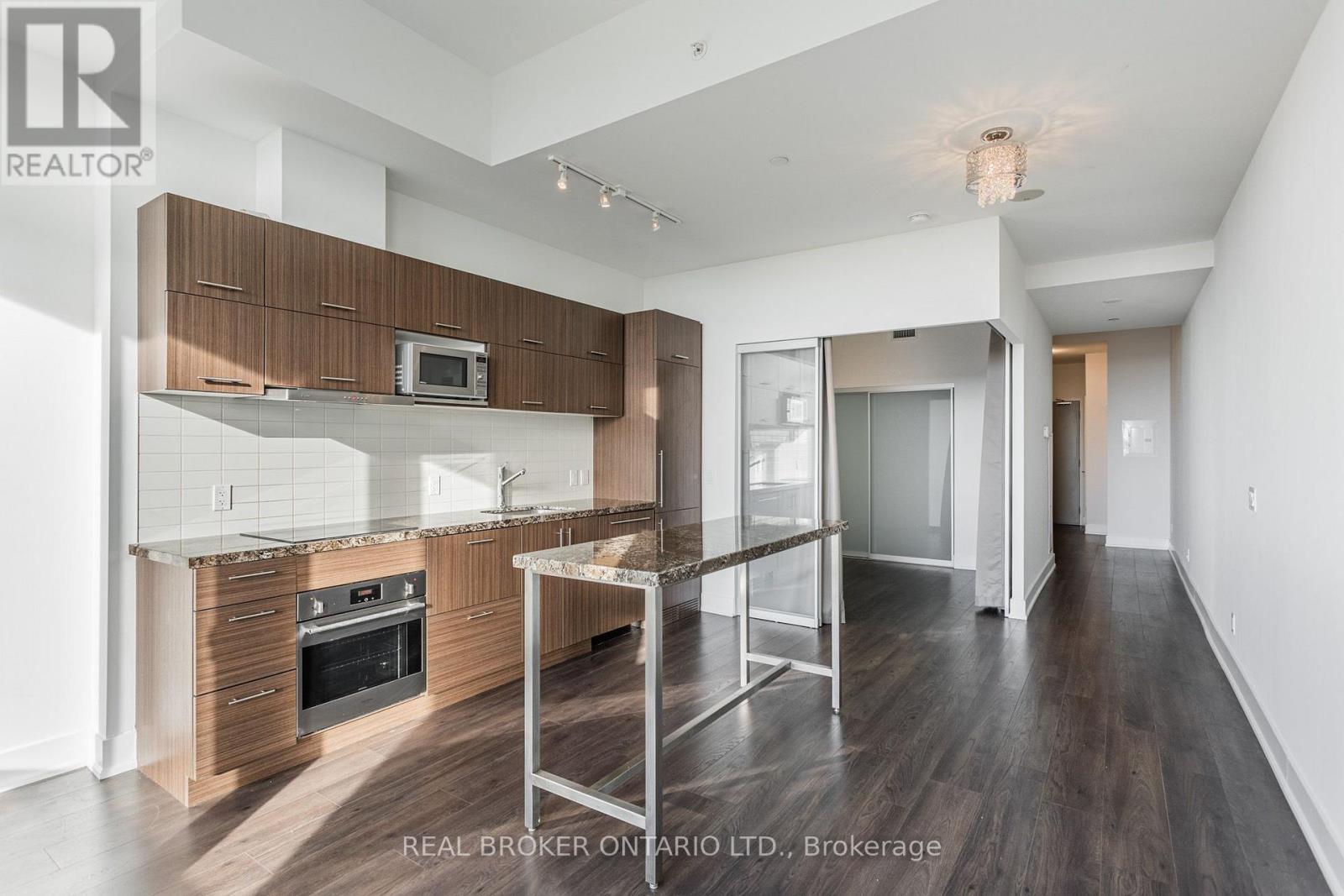 610 - 180 ENTERPRISE BOULEVARD