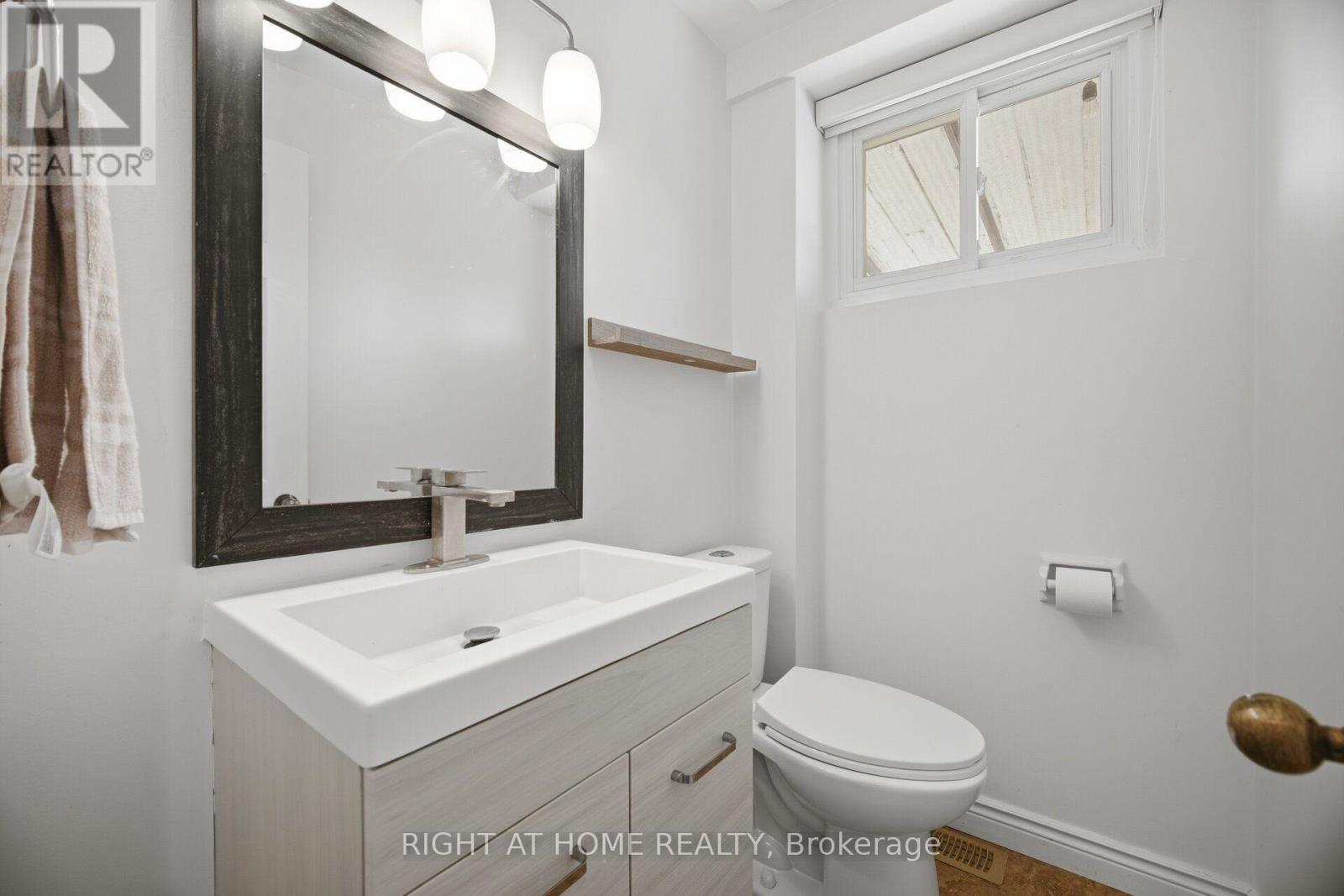 4 ROSEFIELD DRIVE - 19