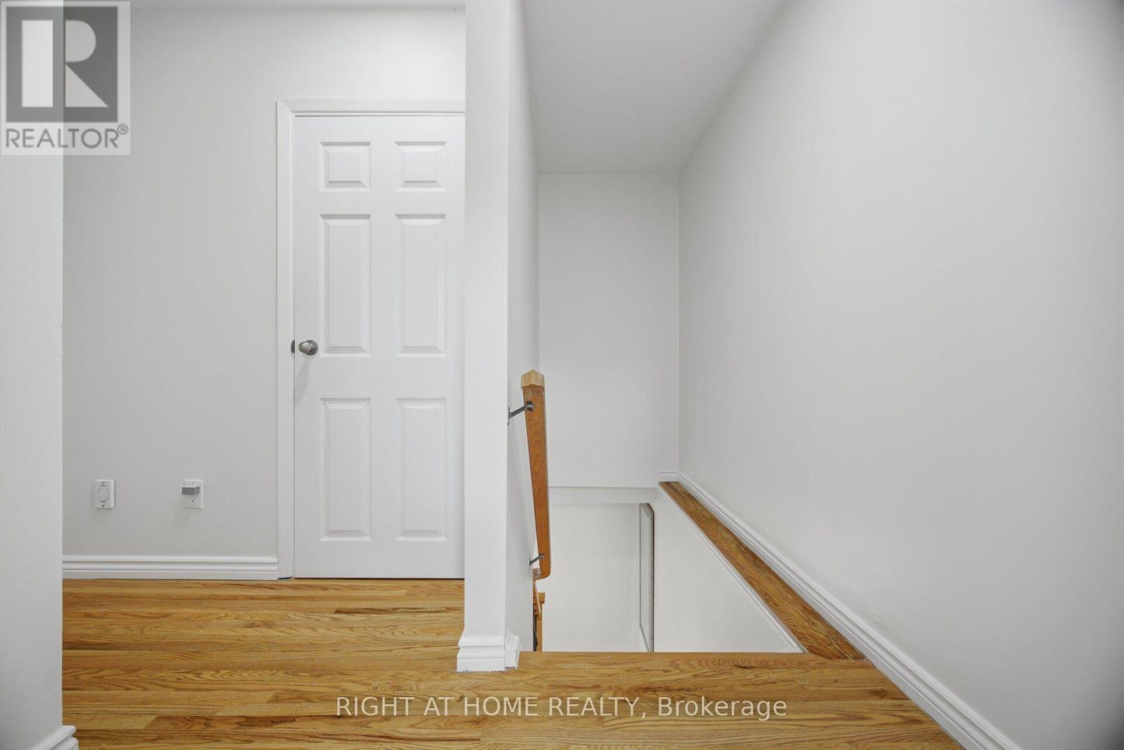 4 ROSEFIELD DRIVE - 24