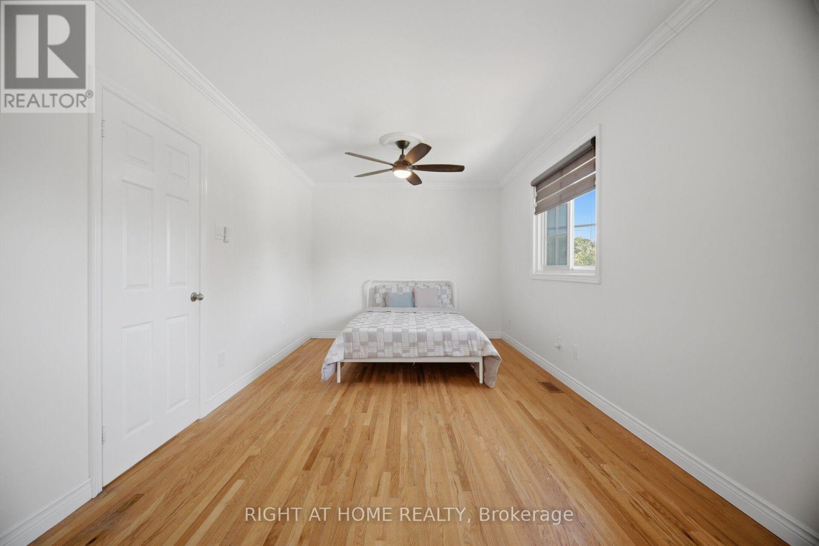 4 ROSEFIELD DRIVE - 25