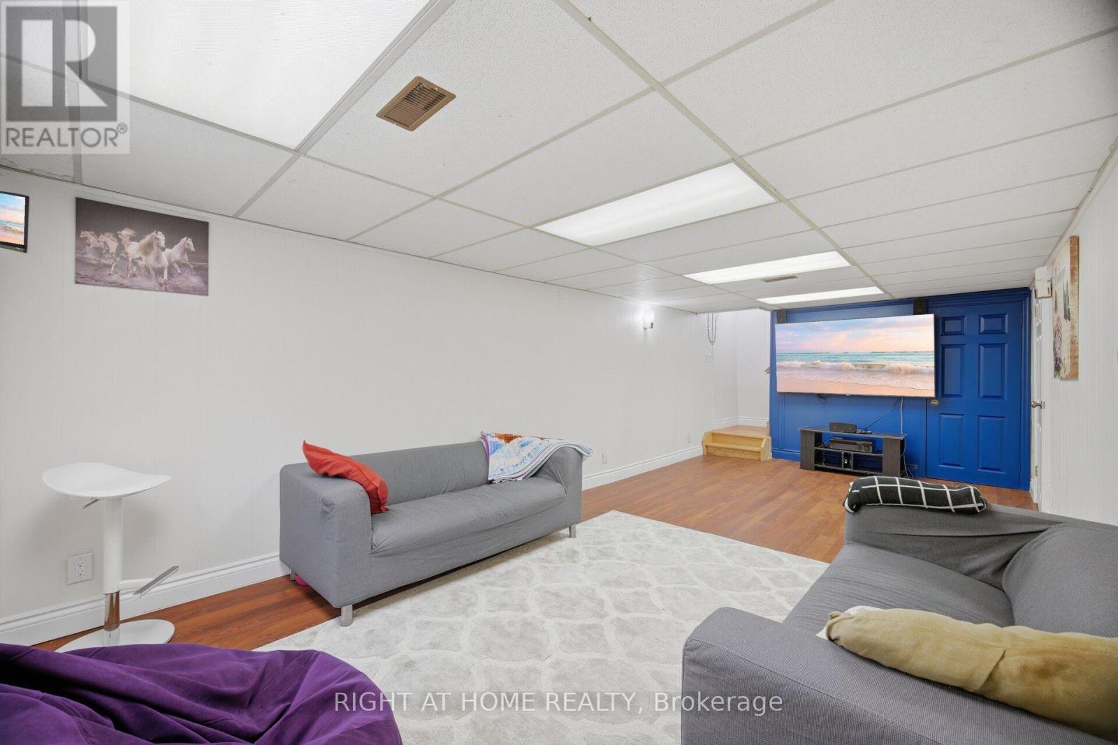 4 ROSEFIELD DRIVE - Image 35