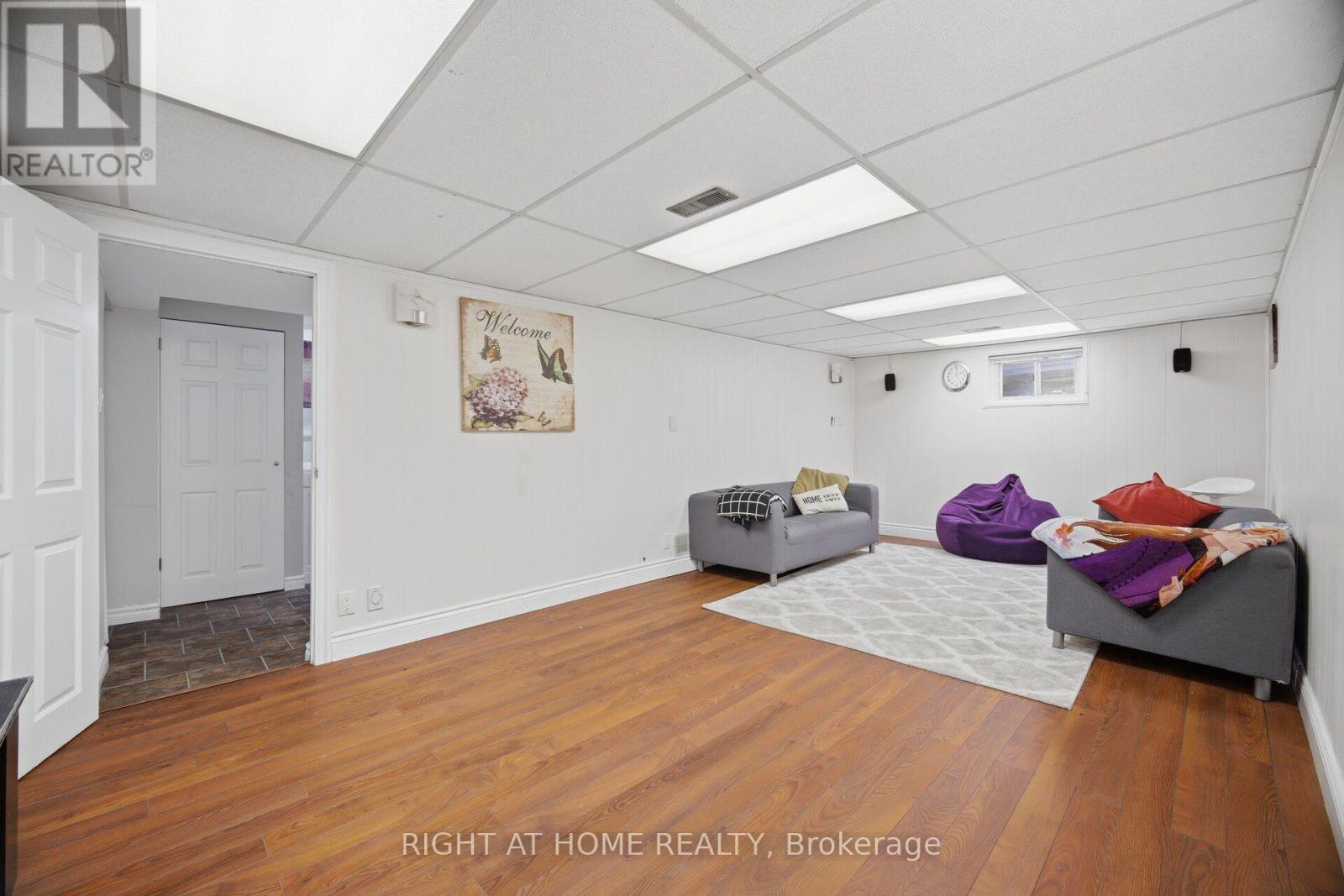 4 ROSEFIELD DRIVE - 37