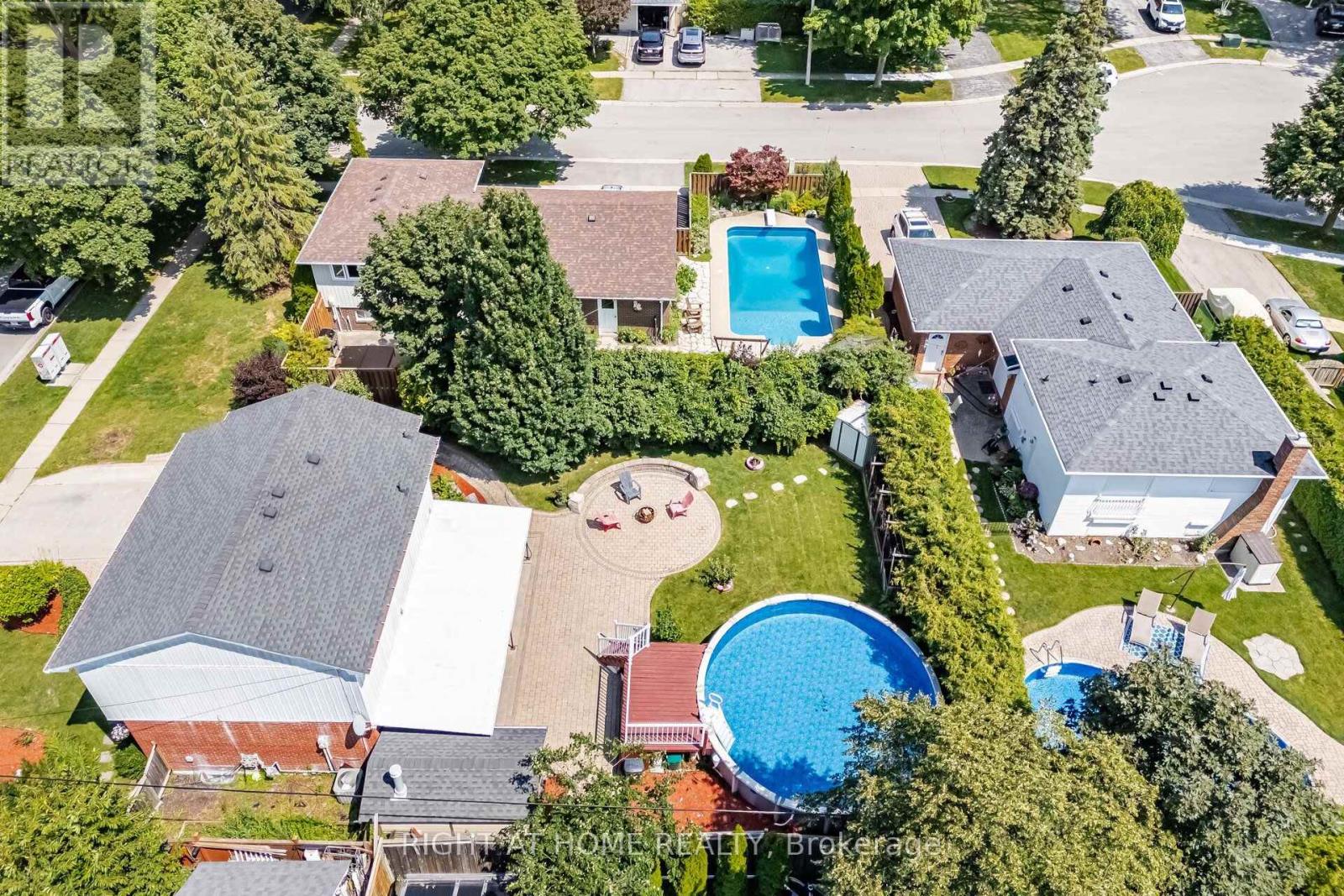 4 ROSEFIELD DRIVE - 49