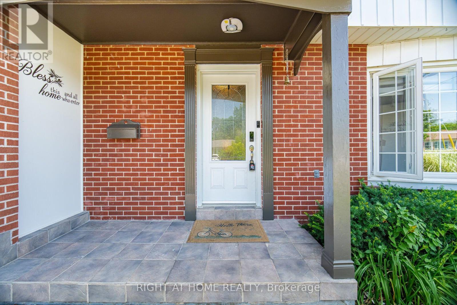 4 ROSEFIELD DRIVE - 5