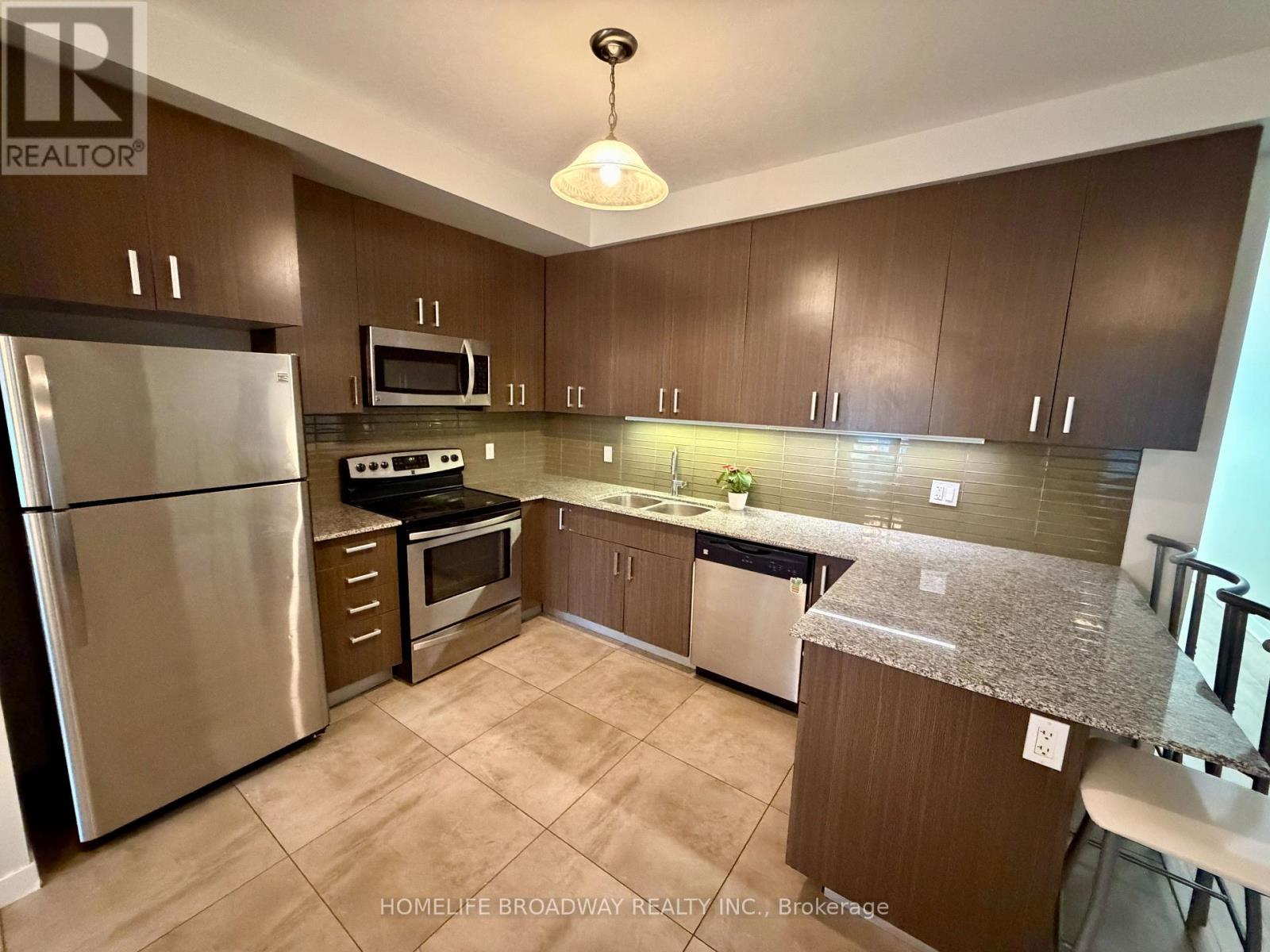 #T106 62 BALSAM STREET - 12