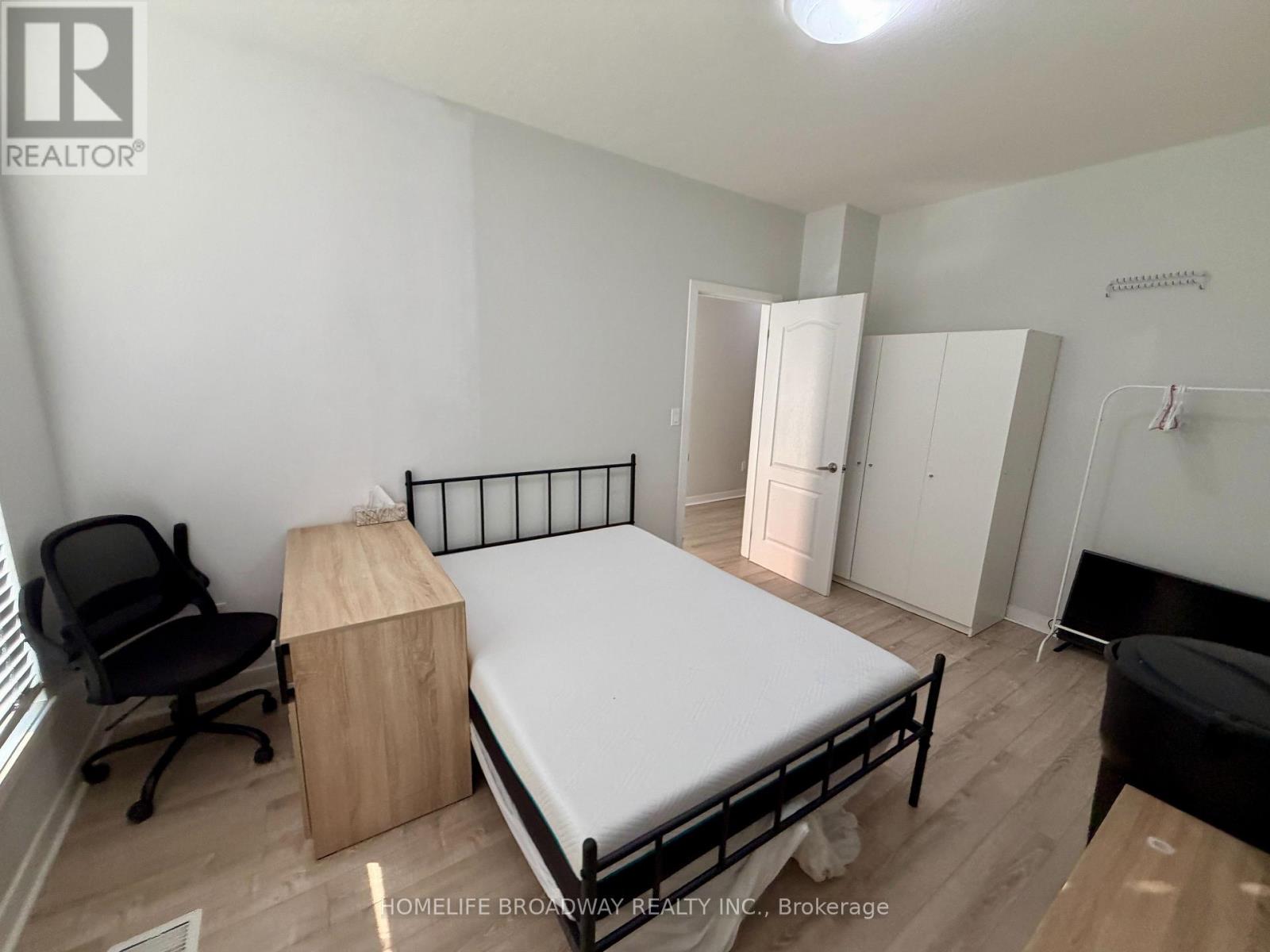 #T106 62 BALSAM STREET - Image 4
