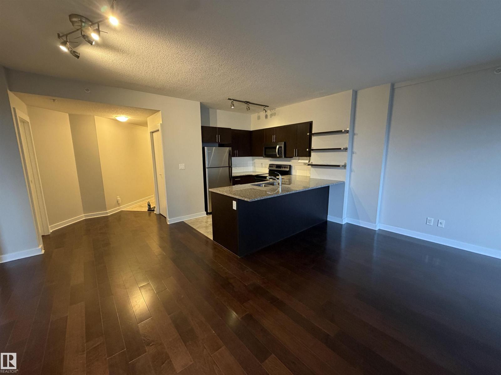#1005 10152 104 ST NW - 12