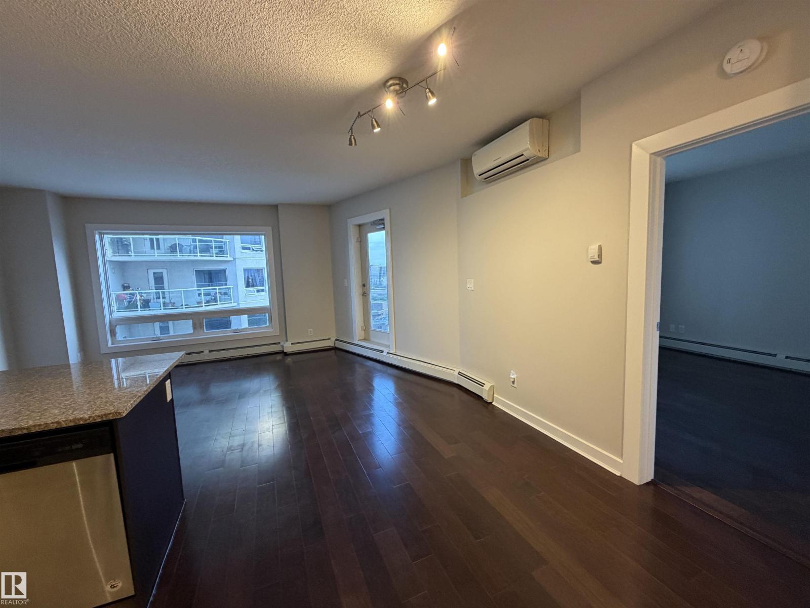 #1005 10152 104 ST NW - 14