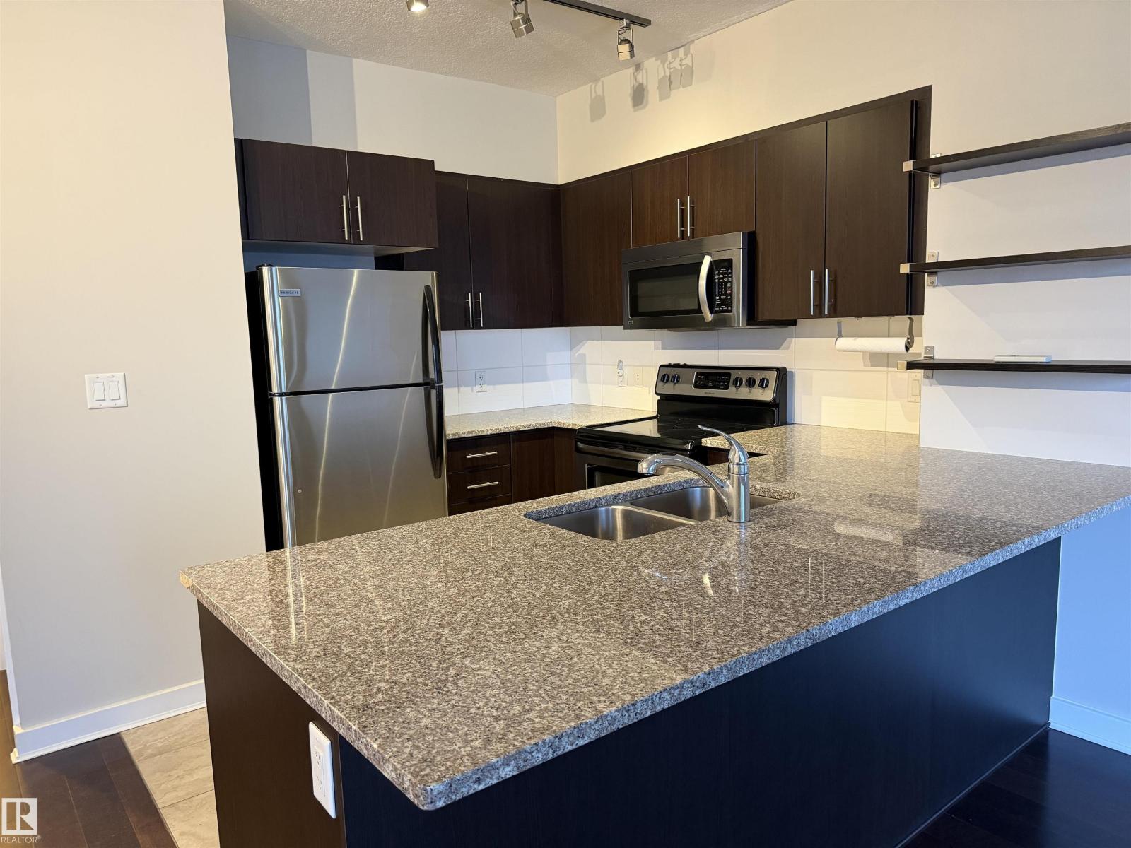 #1005 10152 104 ST NW - 9