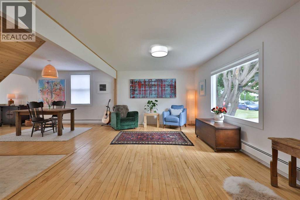 322 12 Street N - Image 5