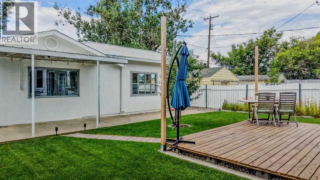 322 12 Street N - Image 40