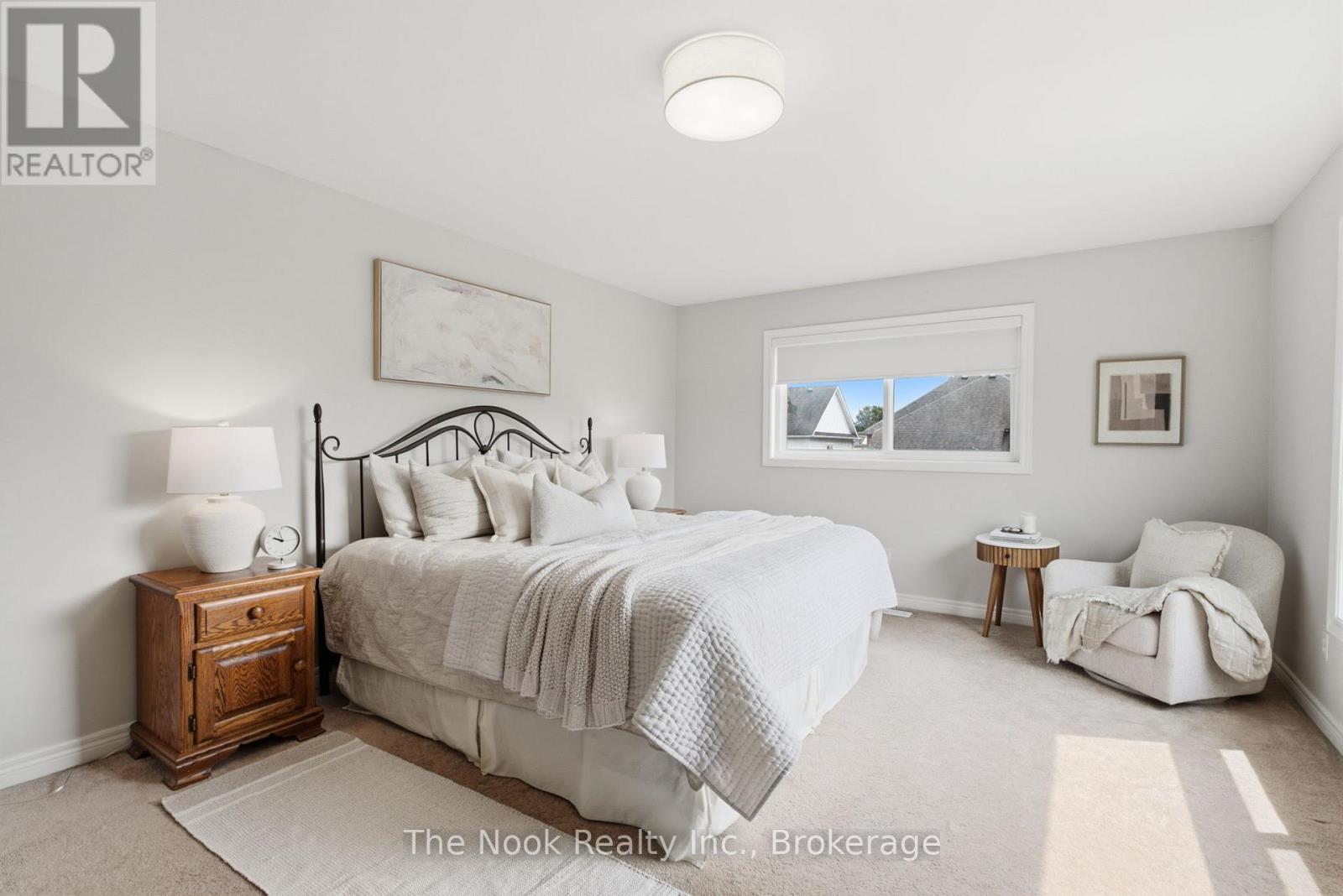 137 EDWARD STREET E - 25
