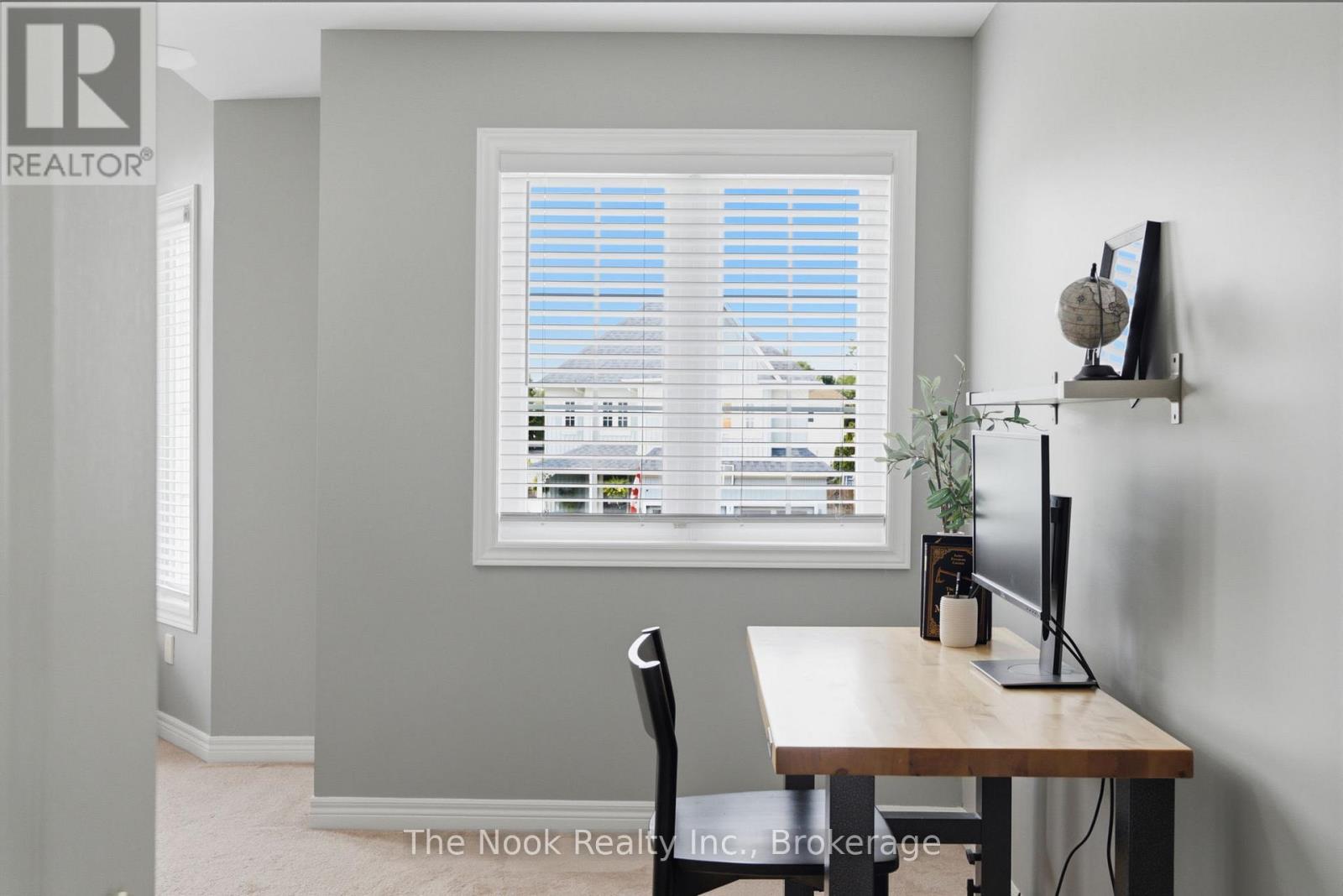 137 EDWARD STREET E - 29
