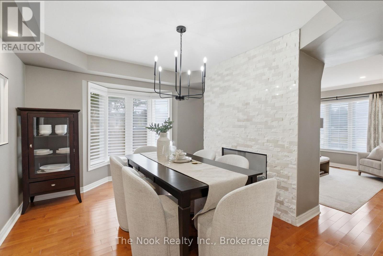 137 EDWARD STREET E - 8
