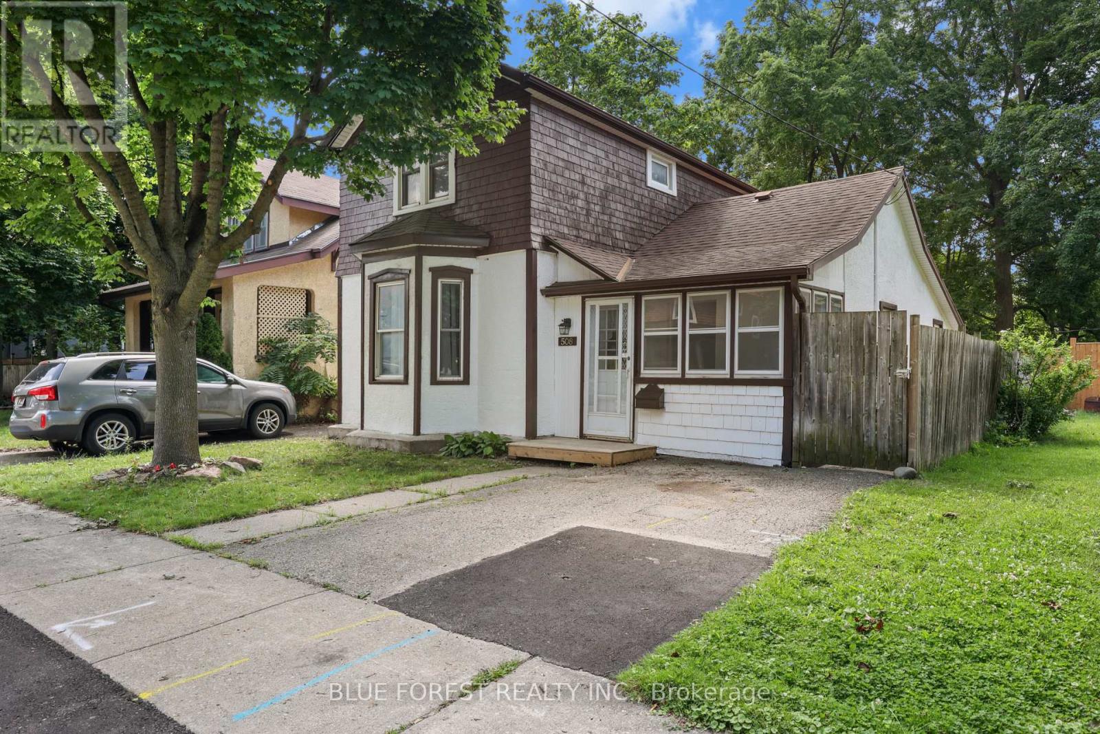 508 HATCH STREET - 1