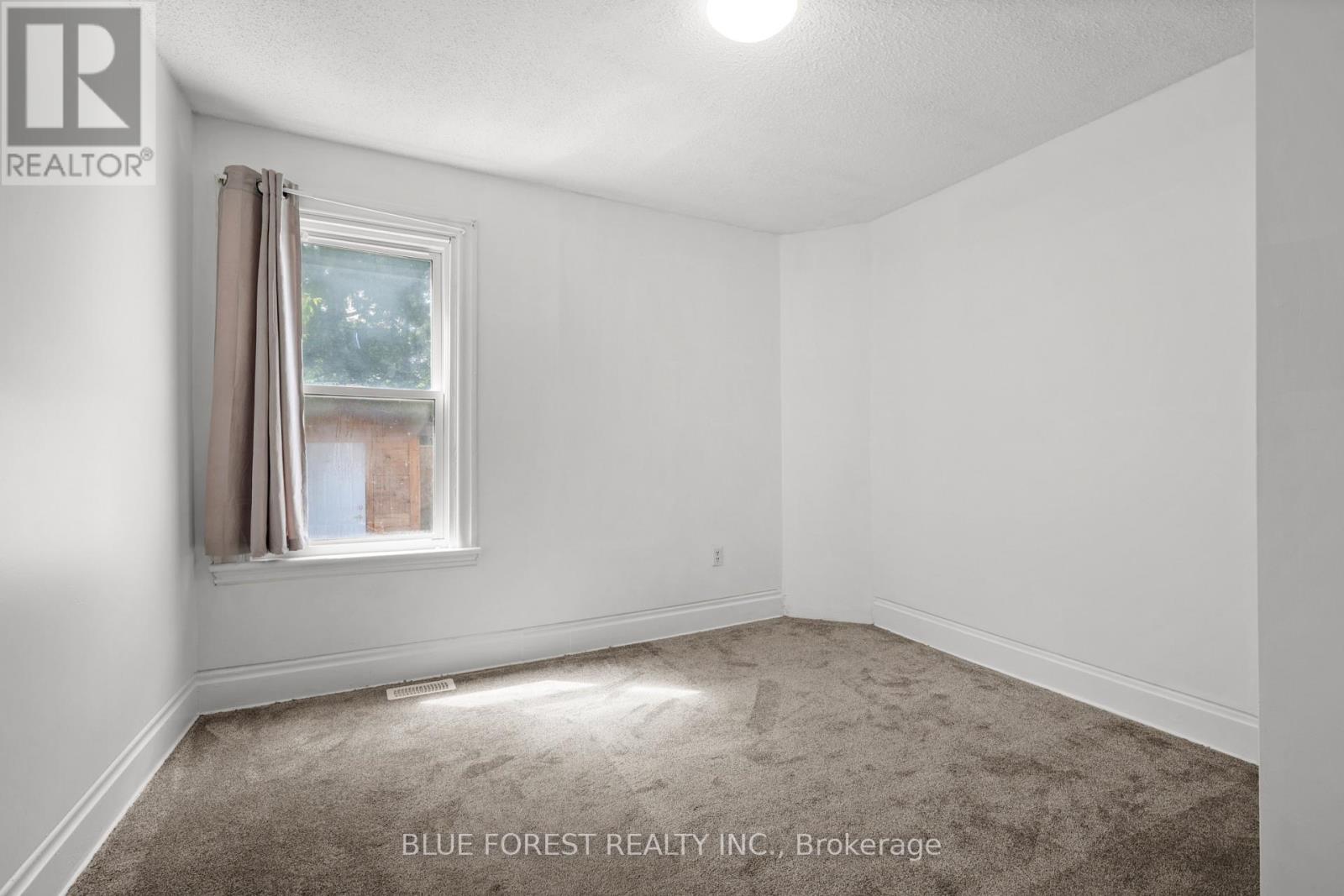 508 HATCH STREET - Image 21