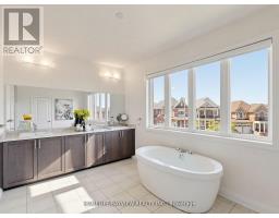 62 Pear Blossom Way, East Gwillimbury, ON L9N0S9 Photo 25
