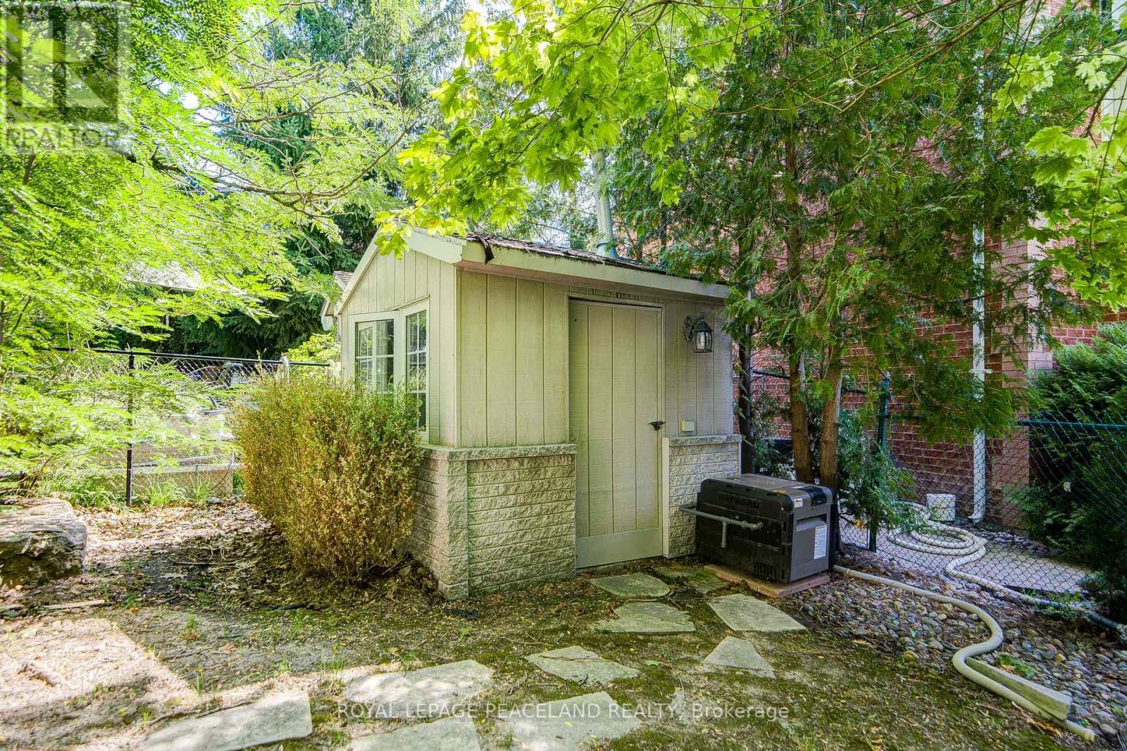 709 HIGHLAND BLADE ROAD - 47